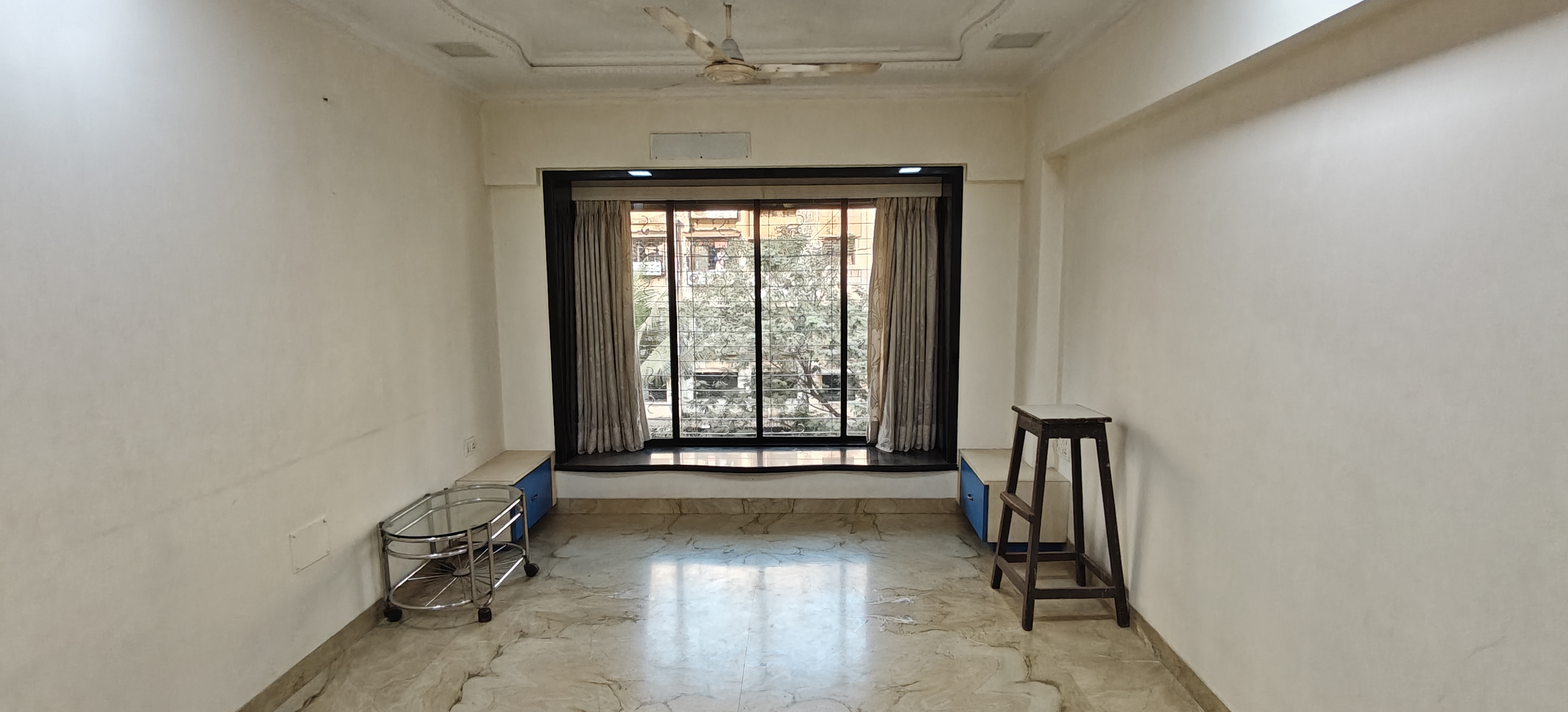 2 BHK Apartment For Rent in Aishwarya Building