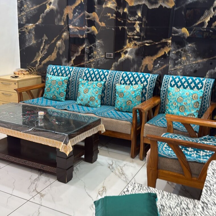 Bedroom, palam vihar extension 6+ Bedroom 100 Sq.Yd. Independent House In Palam Vihar Extension Gurgaon 9687136