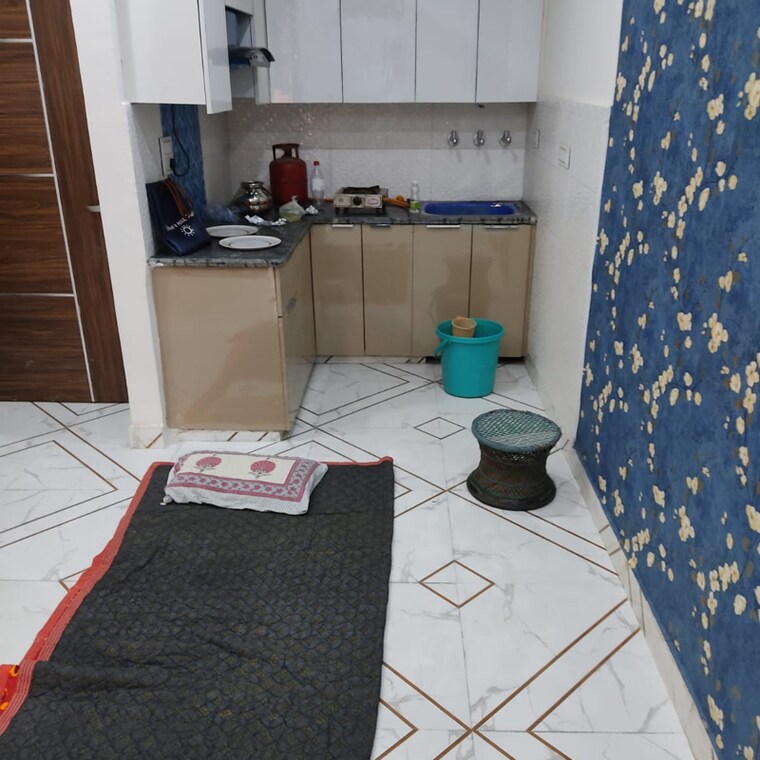 Bathroom, dwarka mor 1 Bedroom 40 Sq.Yd. Builder Floor In Dwarka Mor Delhi 9687140