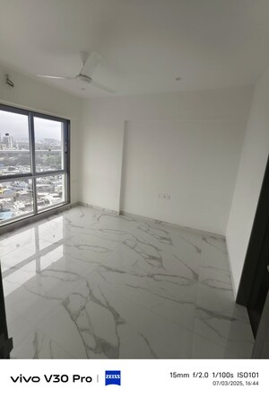 Room in 1 BHK Apartment at Prabhav Society, Santacruz East – for Rent