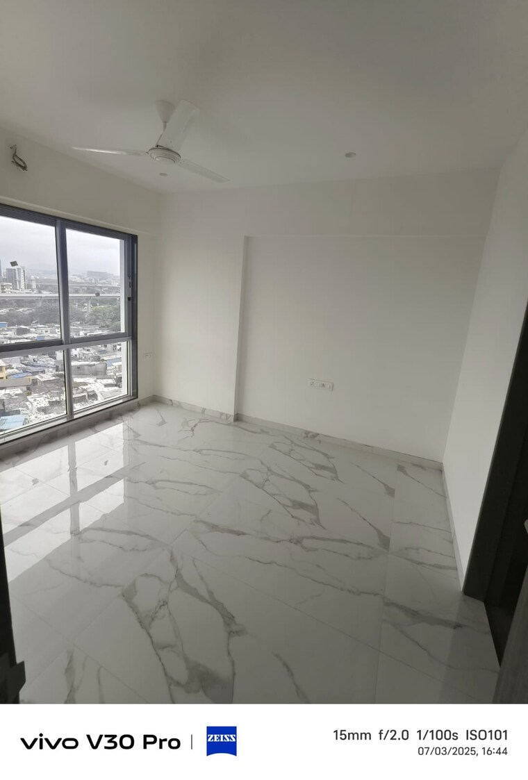 Room, prabhav-society 1 Bedroom 445 Sq.Ft. Apartment In Santacruz East Mumbai 9687144