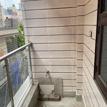 Balcony in 2 BHK Builder Floor at Dwarka Mor – for Rent
