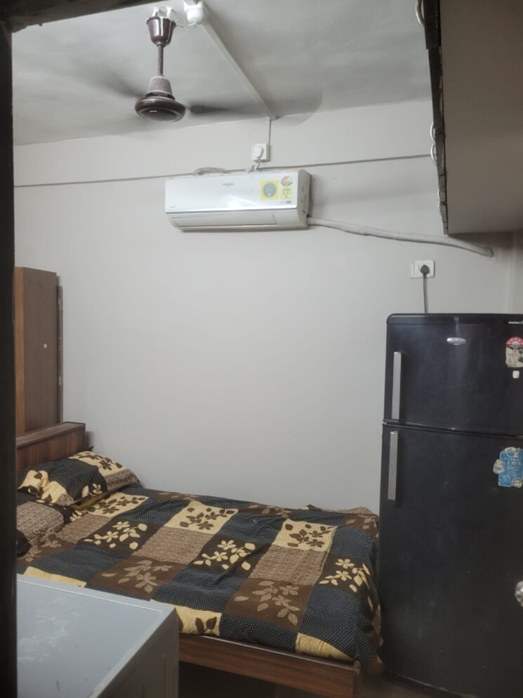 Team Area, riddhi-garden 1 Bedroom 630 Sq.Ft. Apartment In Malad East Mumbai 9687258