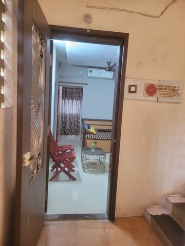 Furnished Amenities in 1 BHK Apartment at Riddhi Garden, Malad East – for Rent