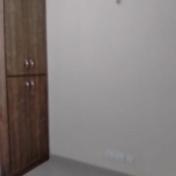 Room in 2.5 BHK Apartment at Today Ridge Residency, Sector 135 – for Rent