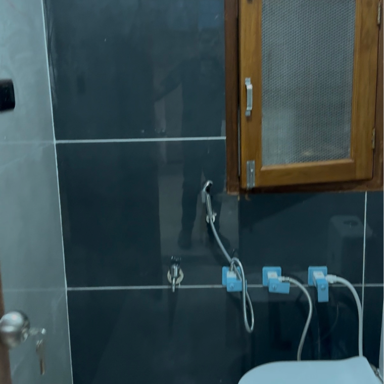 undefined, sector 63a 1.5 Bedroom 800 Sq.Ft. Builder Floor In Sector 63a Noida 9687313