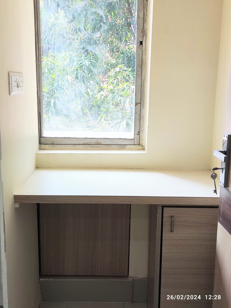 Other, park street Commercial Office Space 750 Sq.Ft. In Park Street Kolkata 9687317