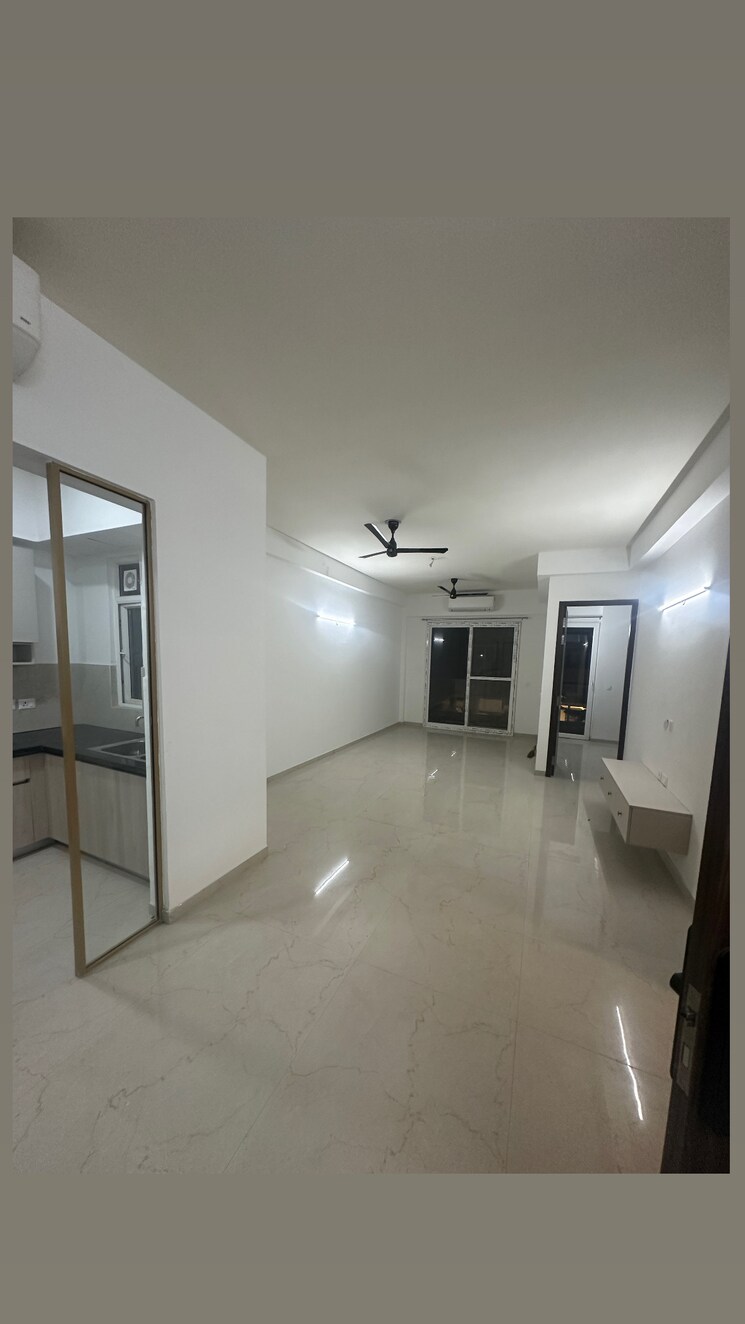 Room, smart-world-orchard 3 Bedroom 1680 Sq.Ft. Apartment In Sector 61 Gurgaon 9687336
