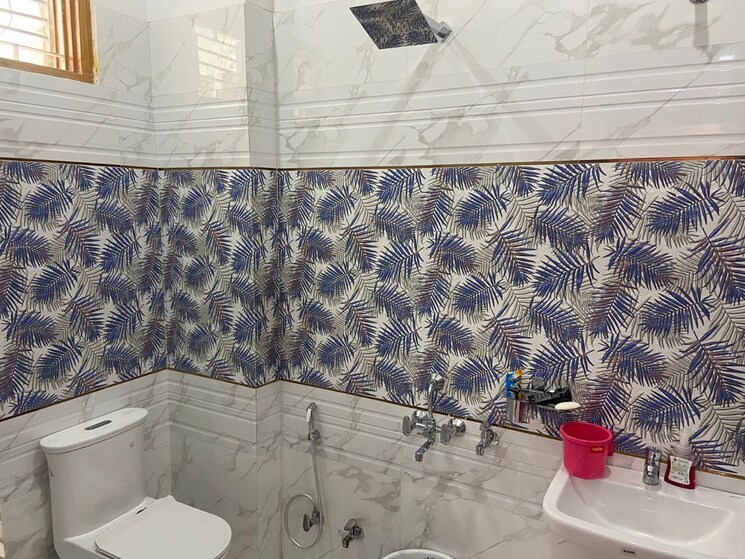 Bathroom, gomti nagar Pg For Boys & Girls In Gomti Nagar 9687457