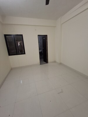 Room in 3 BHK Apartment at New Manish Nagar – for Rent