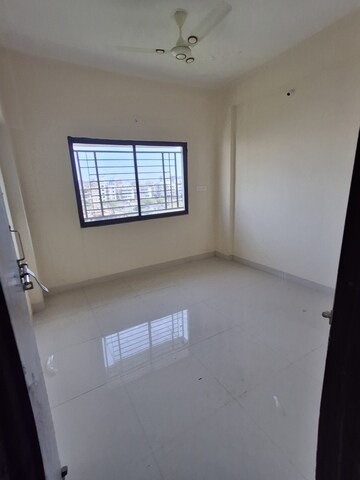 Furnished Amenities in 3 BHK Apartment at New Manish Nagar – for Rent