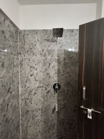 Furnished Amenities in 3 BHK Apartment at New Manish Nagar – for Rent