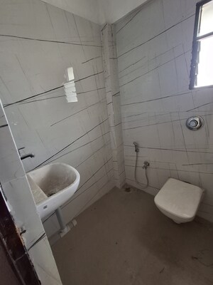 Bathroom in 3 BHK Apartment at New Manish Nagar – for Rent