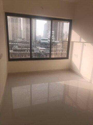 Room in 1 BHK Apartment at Prarthana Rajkamal Park, Parel – for Sale