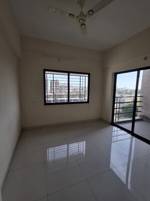 Room in 3 BHK Apartment at New Manish Nagar – for Rent