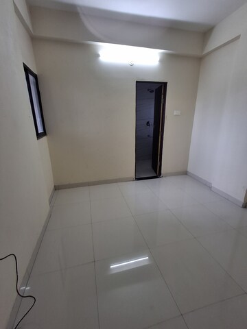 Room in 3 BHK Apartment at New Manish Nagar – for Rent