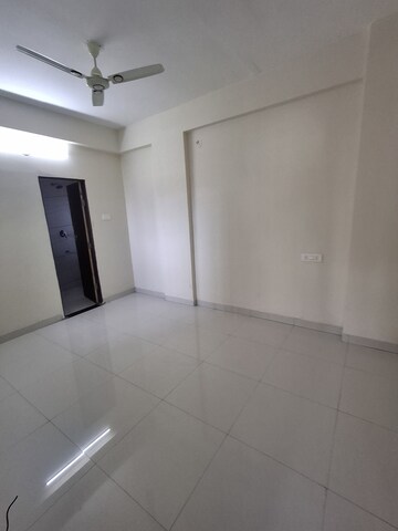 Room in 3 BHK Apartment at New Manish Nagar – for Rent