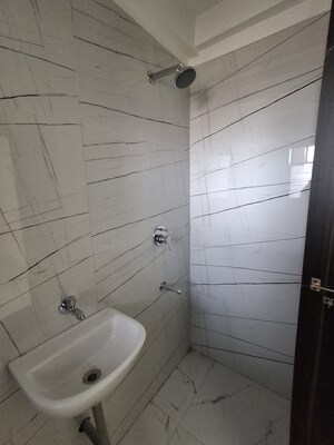 Bathroom in 3 BHK Apartment at New Manish Nagar – for Rent