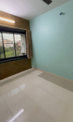 Room in 2 BHK Apartment at Tulsidham Complex, Kapur Bawdi – for Rent