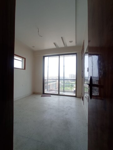 Room in 3 BHK Apartment at Sector 13 Dwarka – for Rent