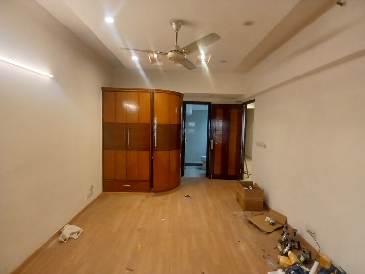 Room, dlf-the-royalton-tower 4 Bedroom 3105 Sq.Ft. Apartment In Dlf Phase V Gurgaon 9687528