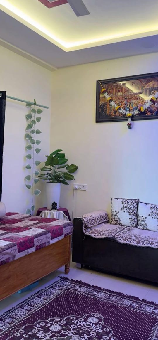 Pg For Rent in Raju pg