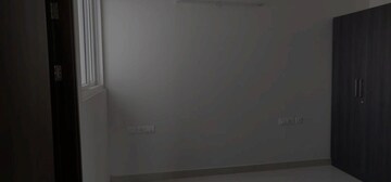 Room in 3 BHK Apartment at Prestige Falcon City, Konanakunte – for Rent