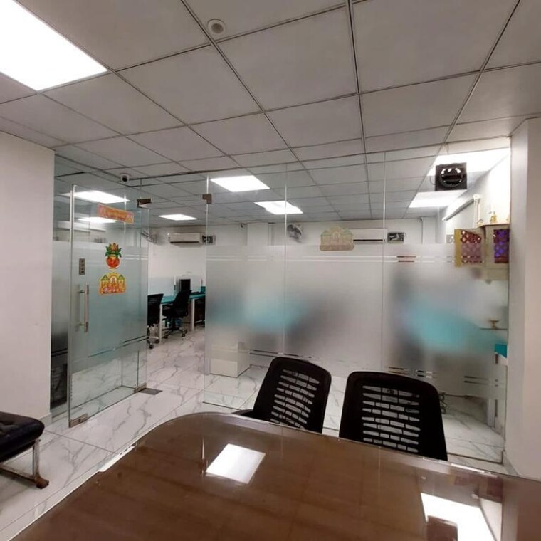 Team Area, dwarka Commercial Office Space 150 Sq.Yd. In Dwarka Delhi 9687578