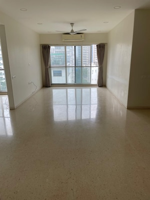 3 BHK Apartment For Rent in Supreme Badrinath, Khar West