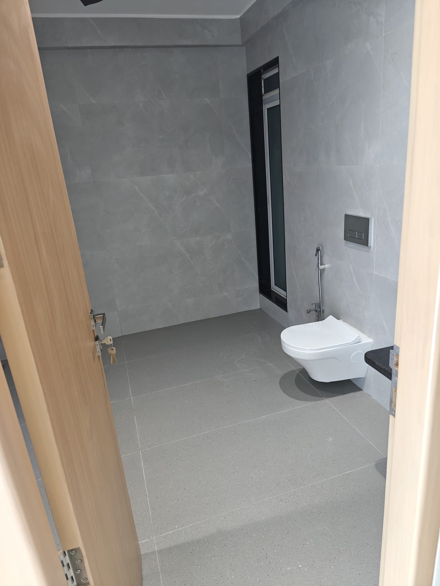 Bathroom, joy-legend 3 Bedroom 1515 Sq.Ft. Apartment In Khar West Mumbai 9687611