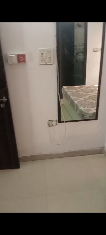 Room in 1 RK Builder Floor at Sadarpur – for Rent