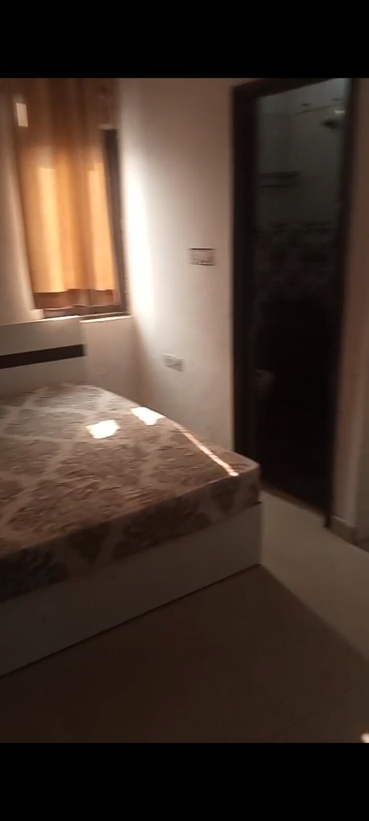 Bedroom, sadarpur 1 RK 450 Sq.Ft. Builder Floor In Sadarpur Noida 9687620