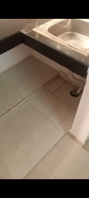 Furnished Amenities in 1 RK Builder Floor at Sadarpur – for Rent