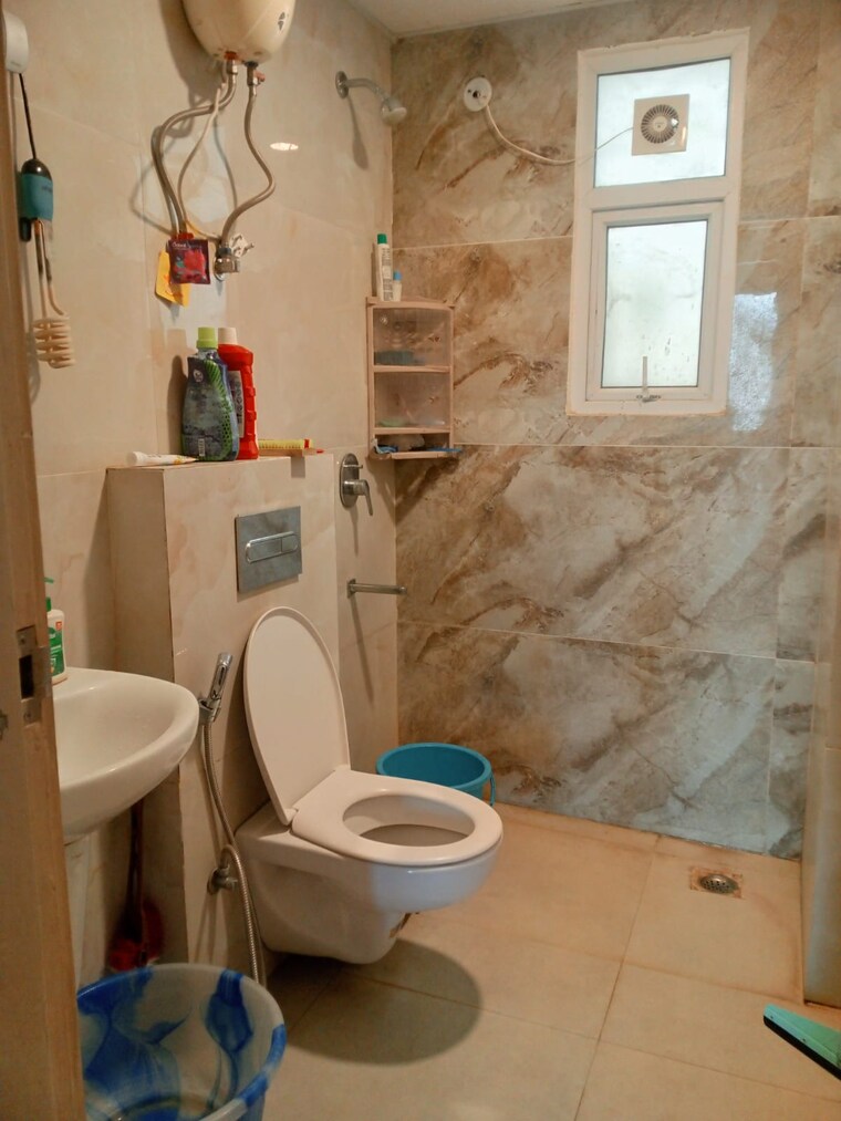 Master Bedroom, omaxe-the-palace 3 Bedroom 1615 Sq.Ft. Apartment In Gomti Nagar Lucknow 9687684