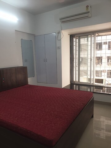 Bedroom in 2 BHK Apartment at Swapnlok CHS, Malad East – for Rent