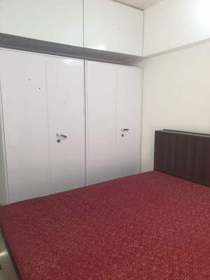 Room in 2 BHK Apartment at Swapnlok CHS, Malad East – for Rent