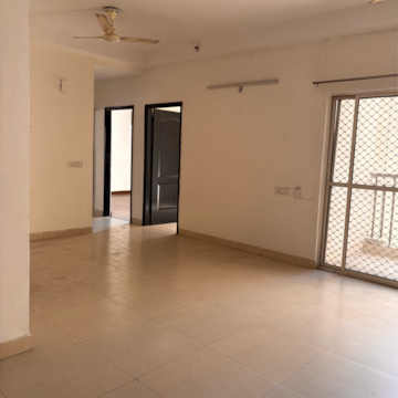 Room in 3 BHK Apartment at Aims Golf Avenue II, Sector 75 – for Rent
