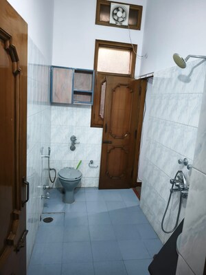 Master Bedroom in 3 BHK Builder Floor at Sector 23 – for Rent