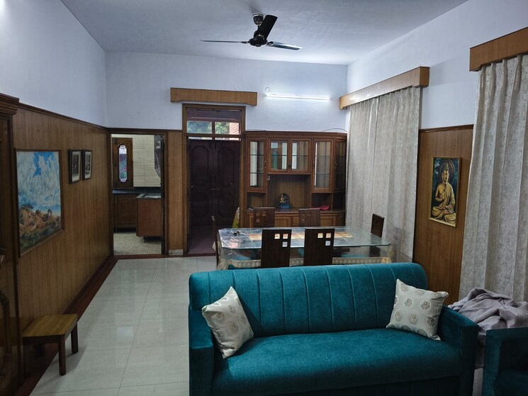 Bedroom, sector 23 3 Bedroom 500 Sq.Yd. Builder Floor In Sector 23 Chandigarh 9687698