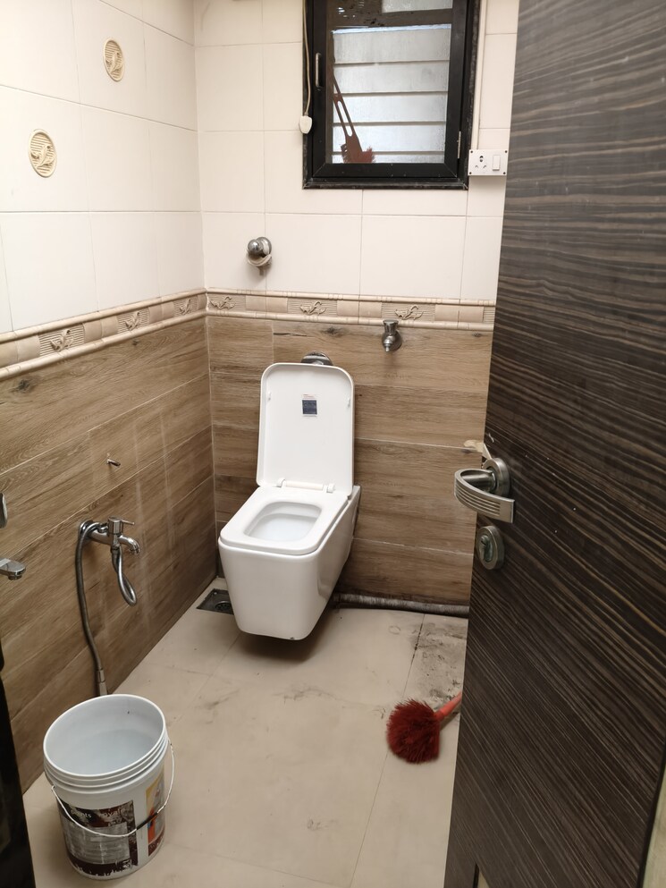 Bathroom, bhumiraj-hermitage 4 Bedroom 5400 Sq.Ft. Apartment In Sanpada Navi Mumbai 9687696
