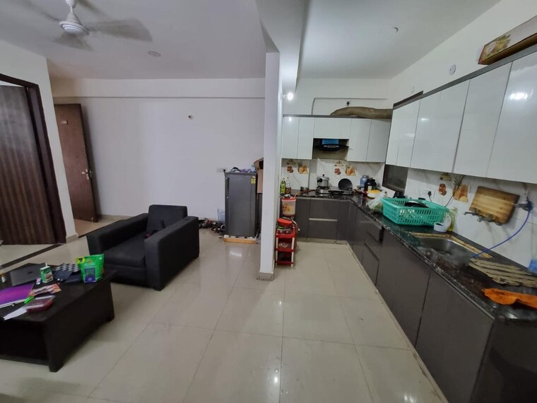 Team Area, sector 69 2 Bedroom 200 Sq.Yd. Builder Floor In Sector 69 Gurgaon 9687690