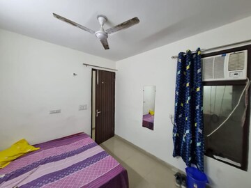 Bedroom in 2 BHK Builder Floor at Sector 69 – for Rent