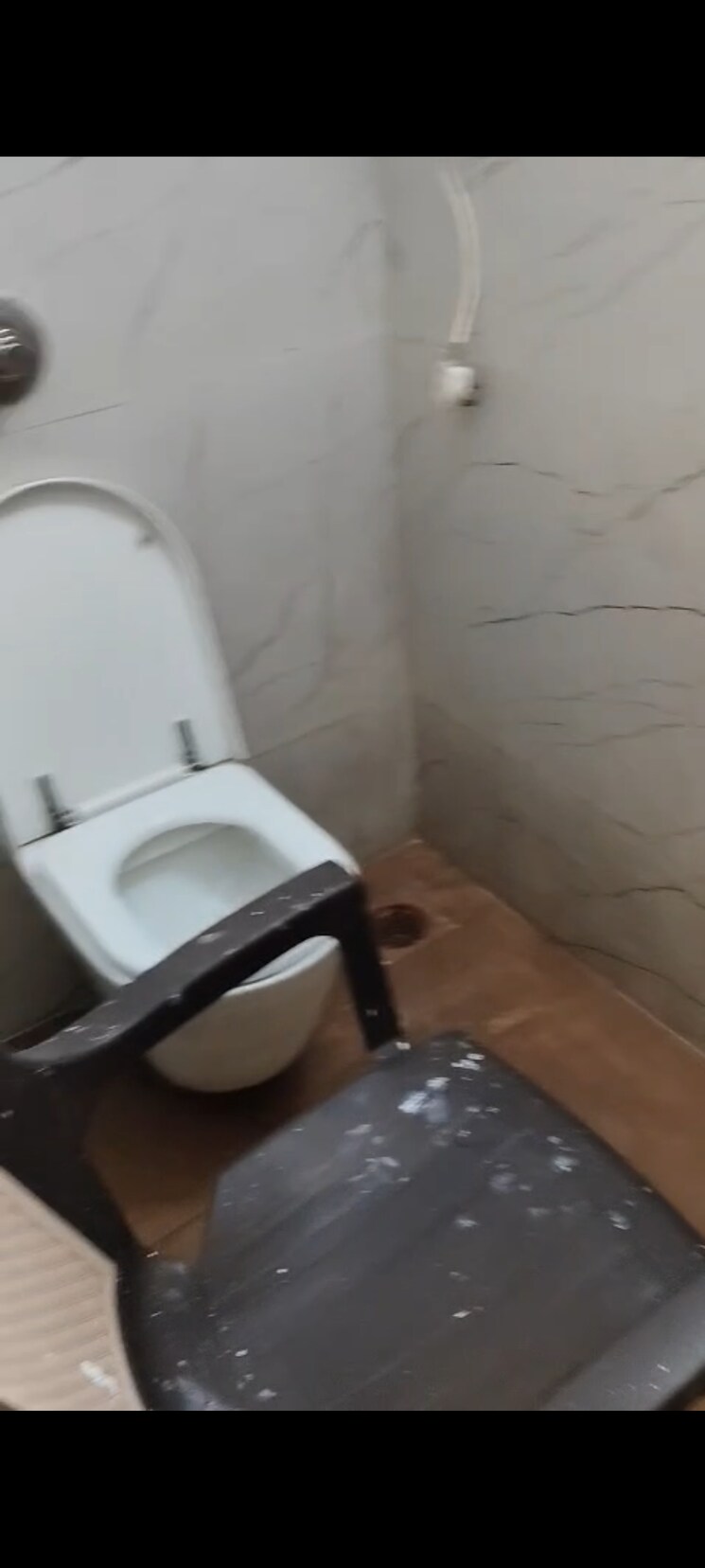 Bathroom, kurla east 2 Bedroom 600 Sq.Ft. Apartment In Kurla East Mumbai 9687704