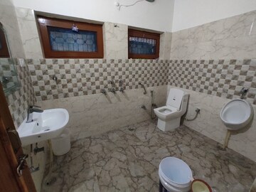 Bathroom in 3 BHK Independent House at Ballupur – for Rent