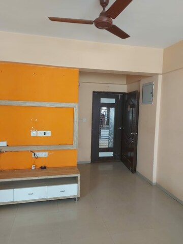 Furnished Amenities in 3 BHK Apartment at Gota – for Rent