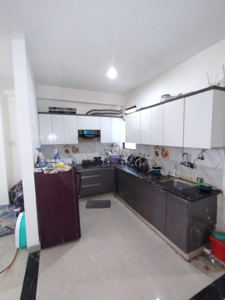 Kitchen, sector 69 3 Bedroom 200 Sq.Yd. Builder Floor In Sector 69 Gurgaon 9687705