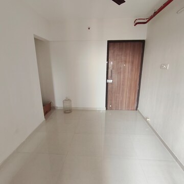 Room in 1 BHK Apartment at Dosti Greater Thane, Kalher – for Rent