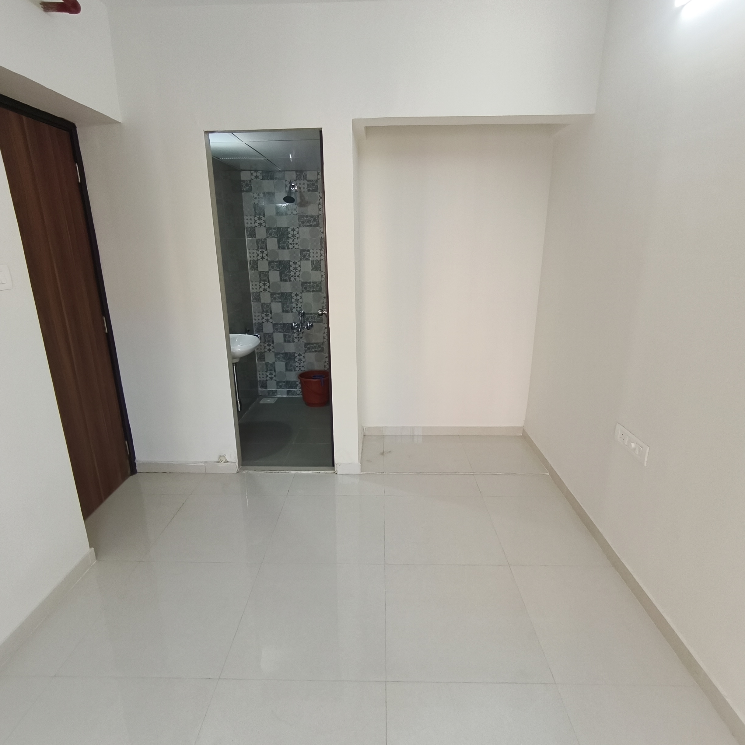 1 BHK + Extra Room 319 Sq.Ft. Apartment in Dosti Greater Thane