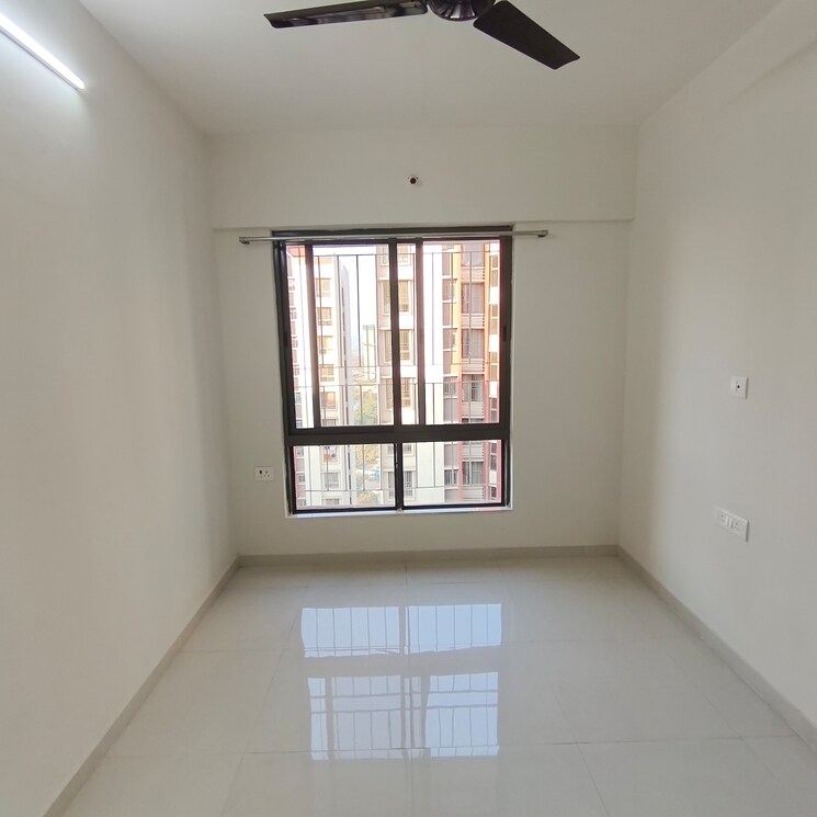 Room, dosti-greater-thane 1 Bedroom 319 Sq.Ft. Apartment In Kalher Thane 9687721