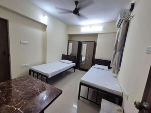 Room in  Pg at Goregaon West – for Rent